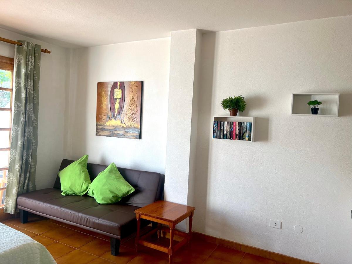 Garden Heated Pool, Near Beach, Costa Adeje Appartement