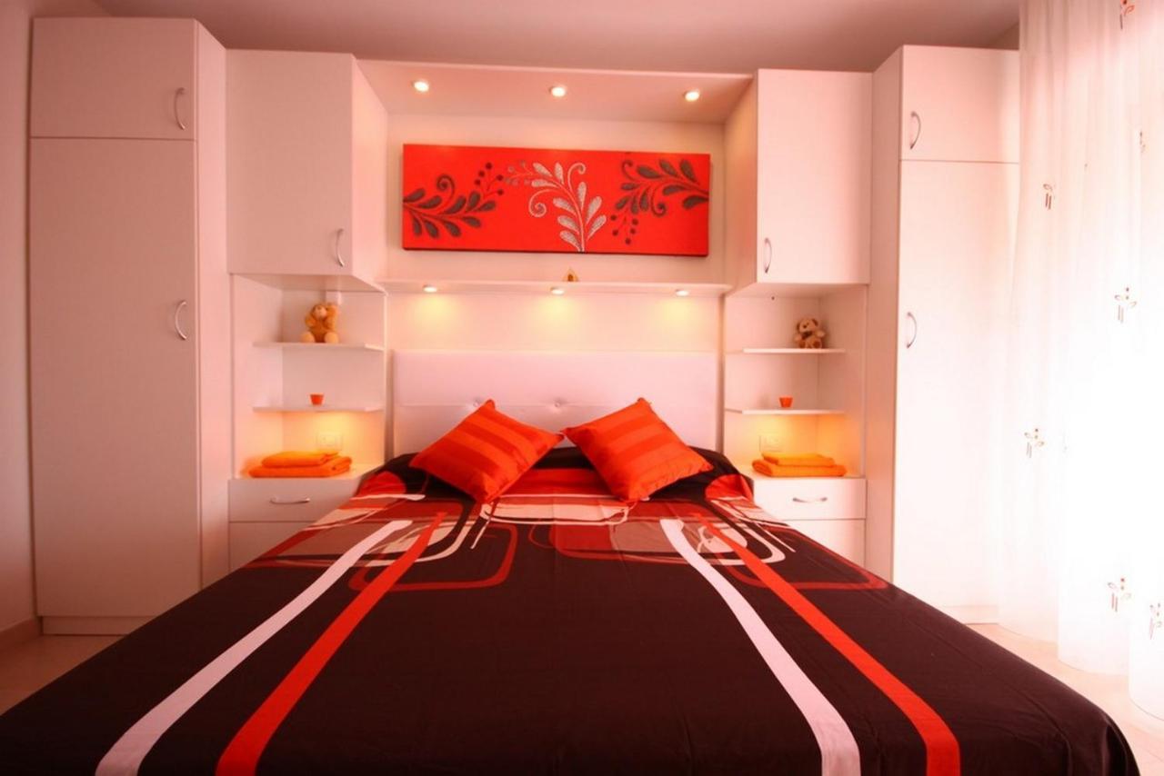 Fabulous Two Bedroom Near Vistas In Cristianos * Arona (Tenerife)