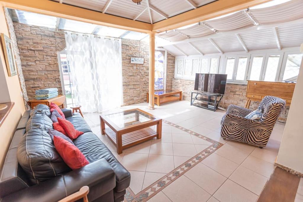 Villa 3 Bedroom In El Duque