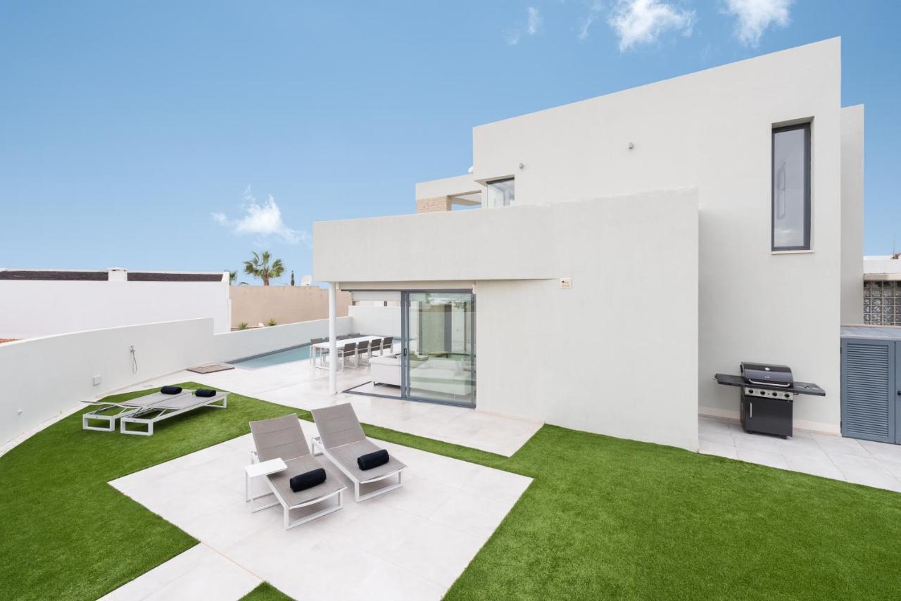 Karat Neveda Villa *