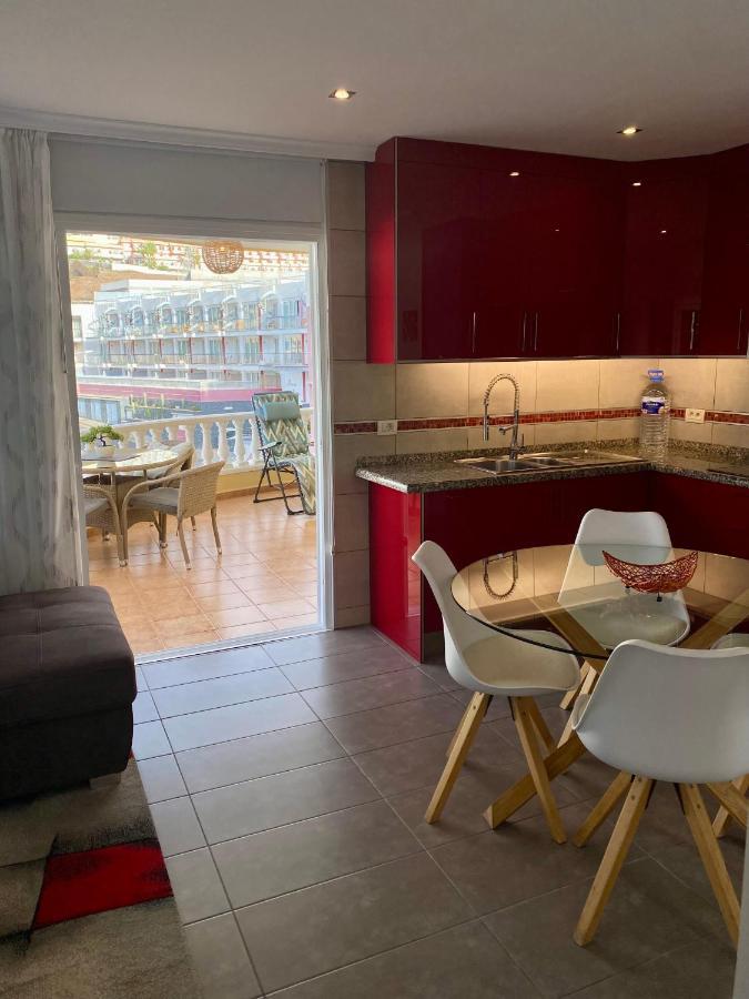 Relax And Enjoy With A View Of El Teide And Sea Apartment
