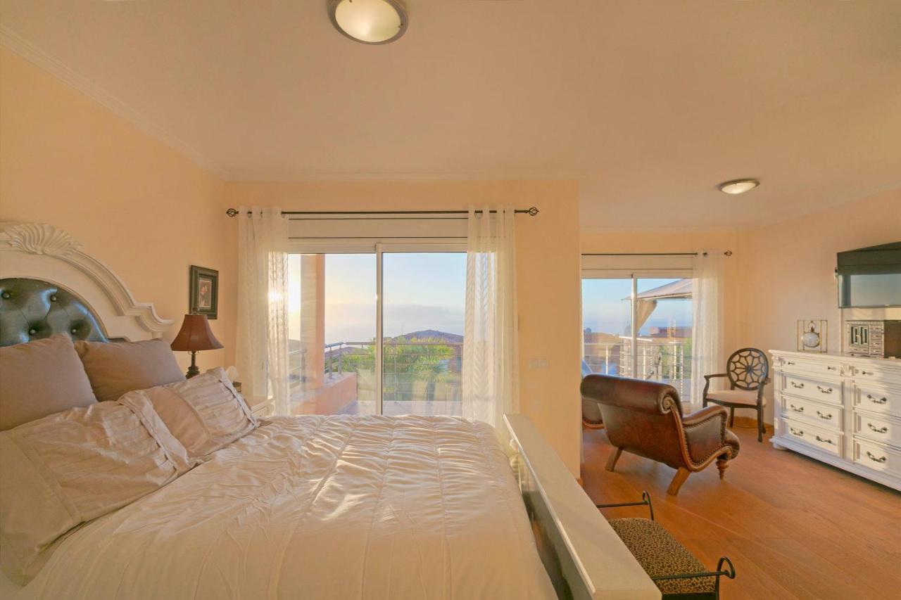 Villa My Island Escape - Sea Views - Private Pool, Sauna