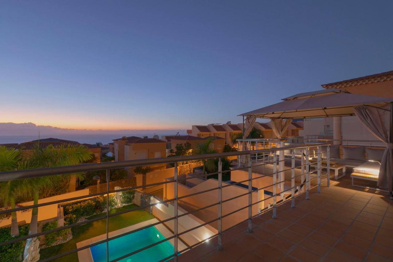 My Island Escape - Sea Views - Private Pool, Sauna *