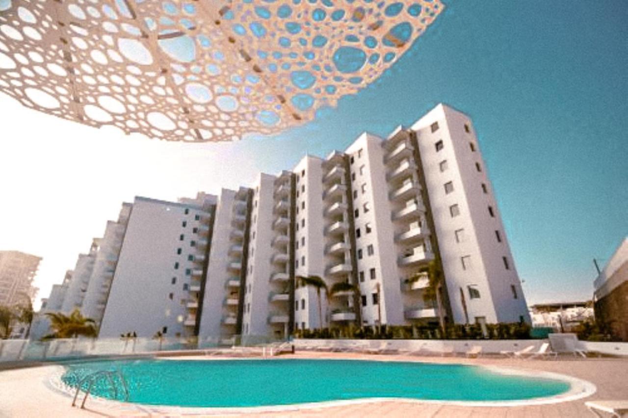 3-bed Flat , Ocean Garden , Heated Pool & Parking, Pp207 * Costa Adeje (Tenerife)