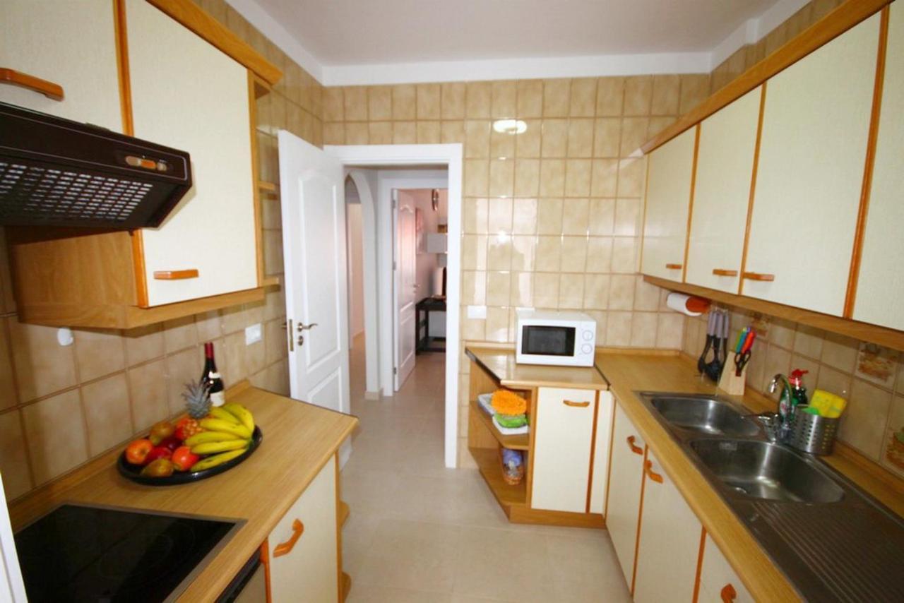 Fabulous Two Bedroom Near Vistas In Cristianos Appartement Arona (Tenerife)