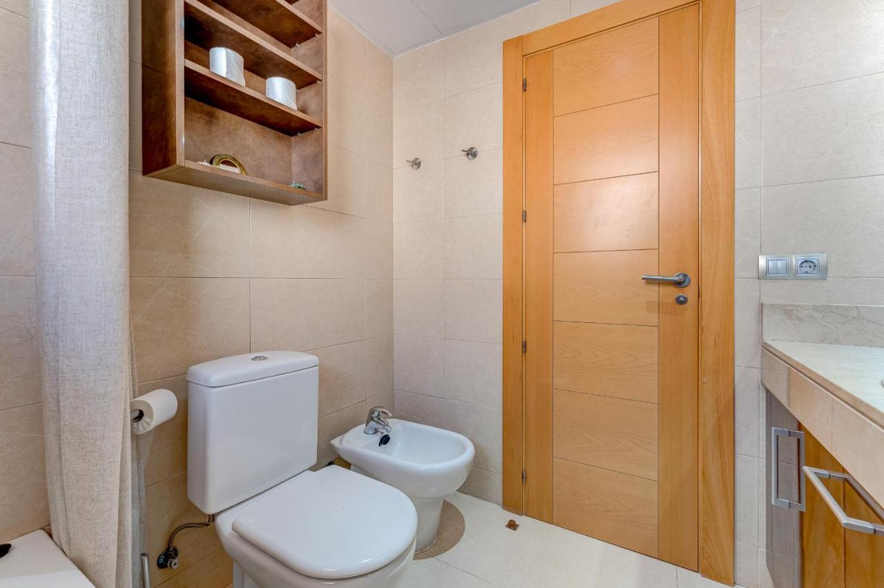 Modern With Large Terrasse, Bbq, Fast Wifi, 2 Pools *