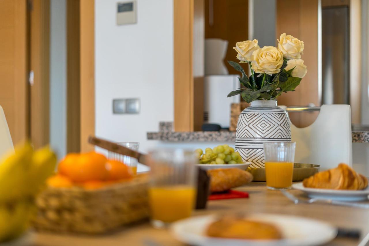 Modern With Large Terrasse, Bbq, Fast Wifi, 2 Pools *
