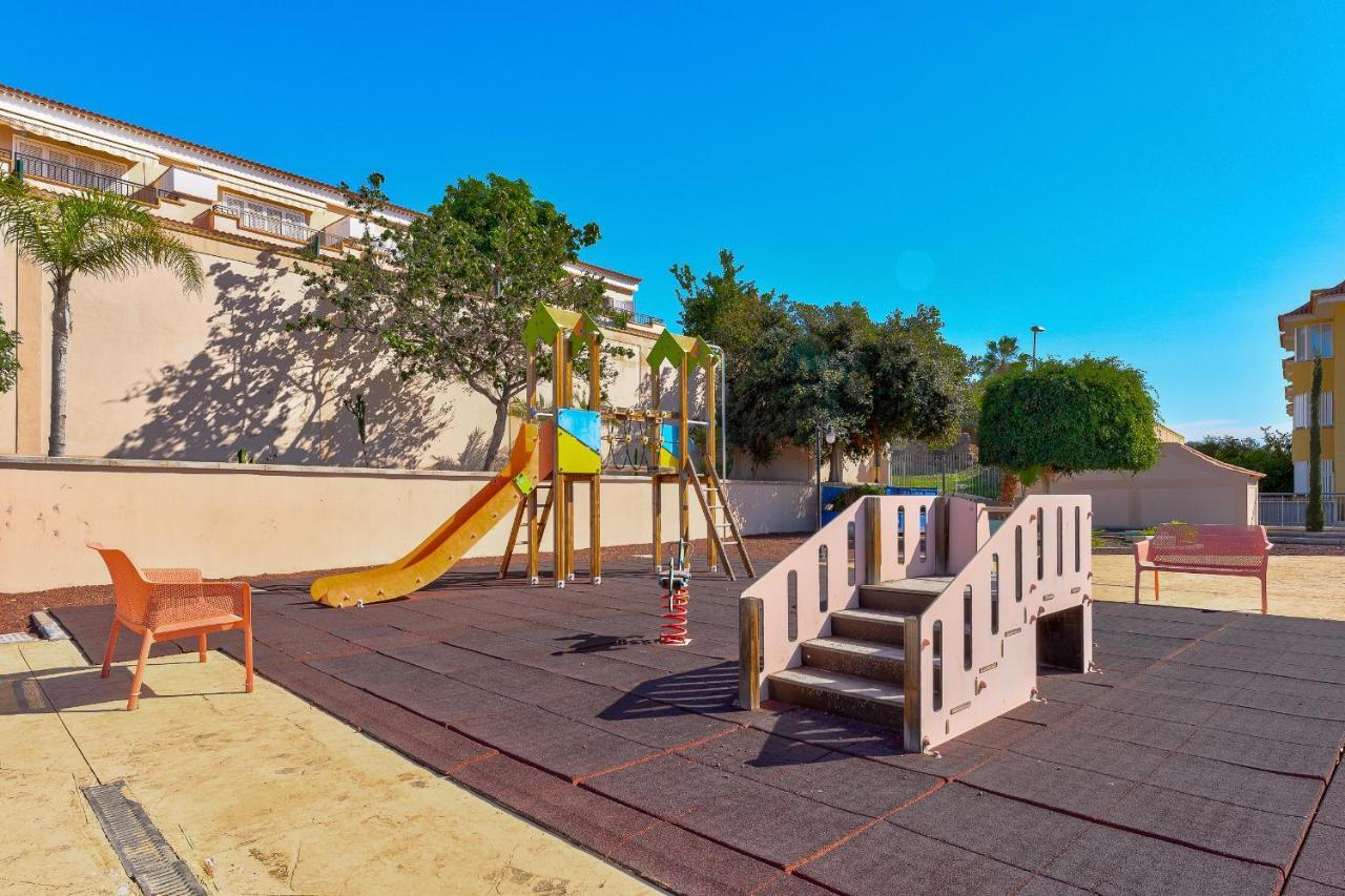 Apartment Modern With Large Terrasse, Bbq, Fast Wifi, 2 Pools *