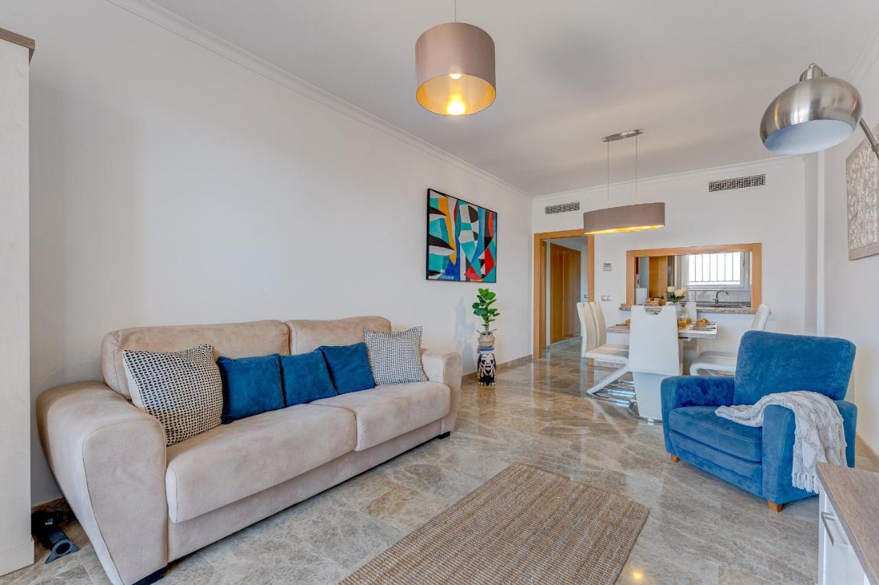 Apartment Modern With Large Terrasse, Bbq, Fast Wifi, 2 Pools