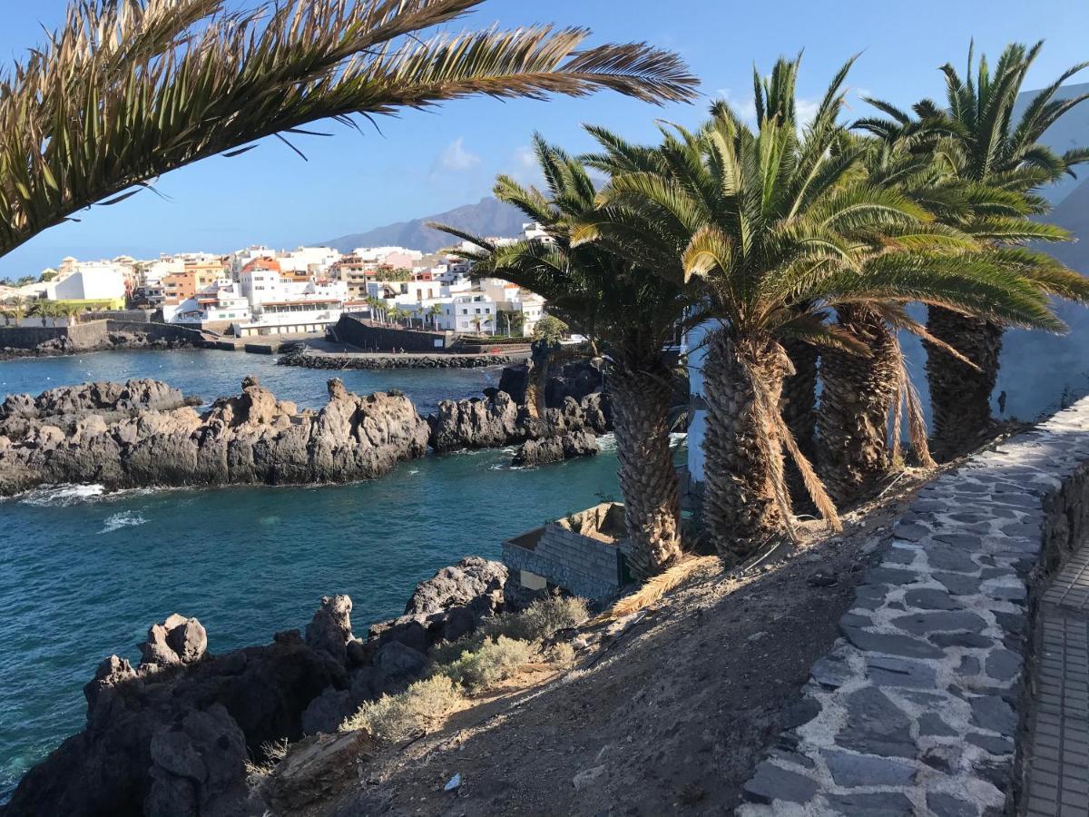 Relax And Enjoy With A View Of El Teide And Sea