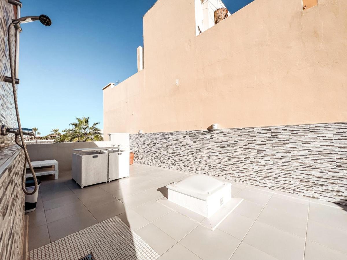 Townhouse With Ac In Callao Salvaje, Sonia, Cs148