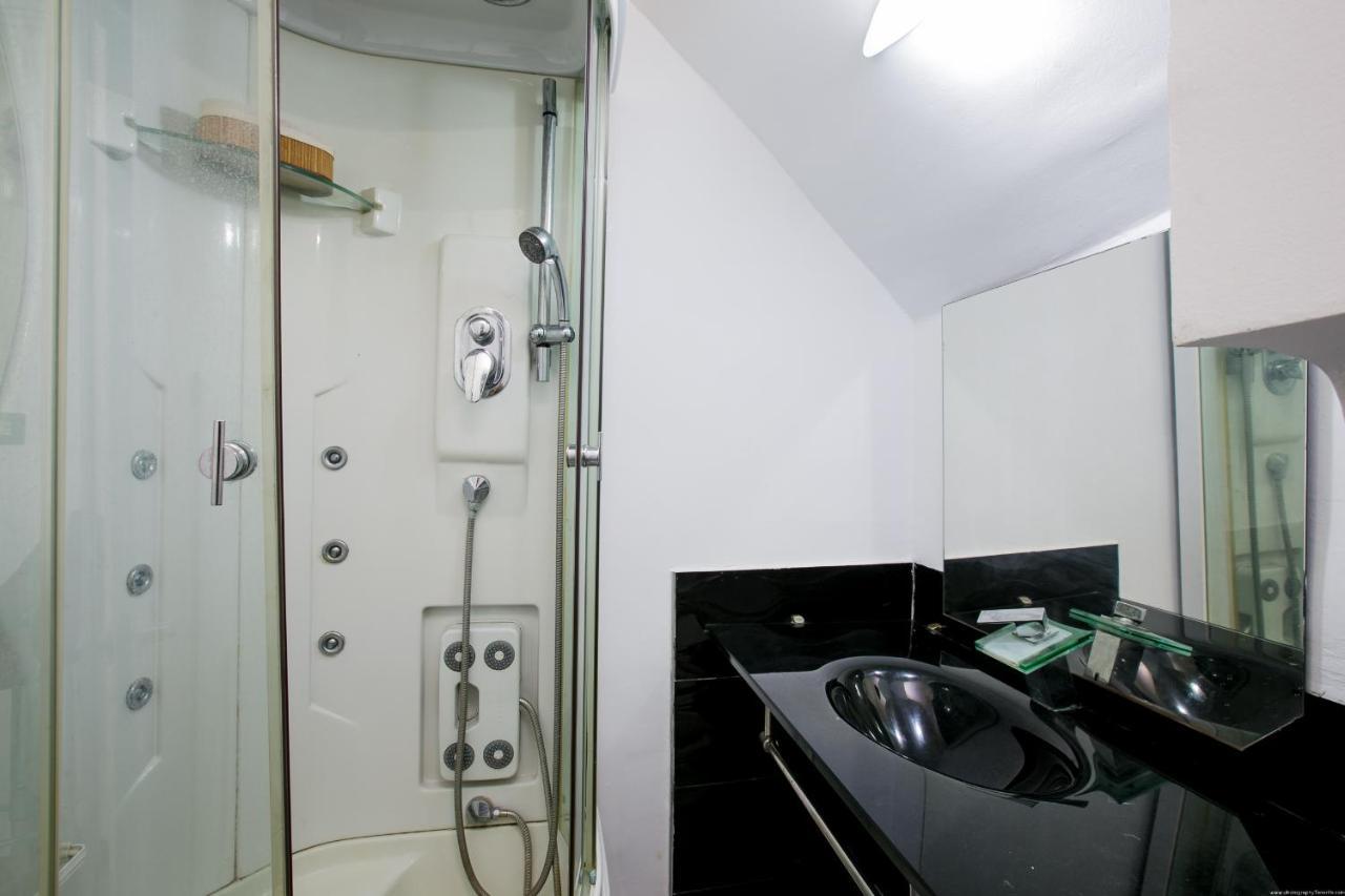 204 Atalaya 2 Bedrooms, Sea View, Private Parking