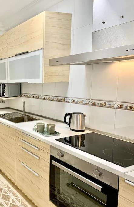 Confortable En Pueblo Costero Apartamento *
