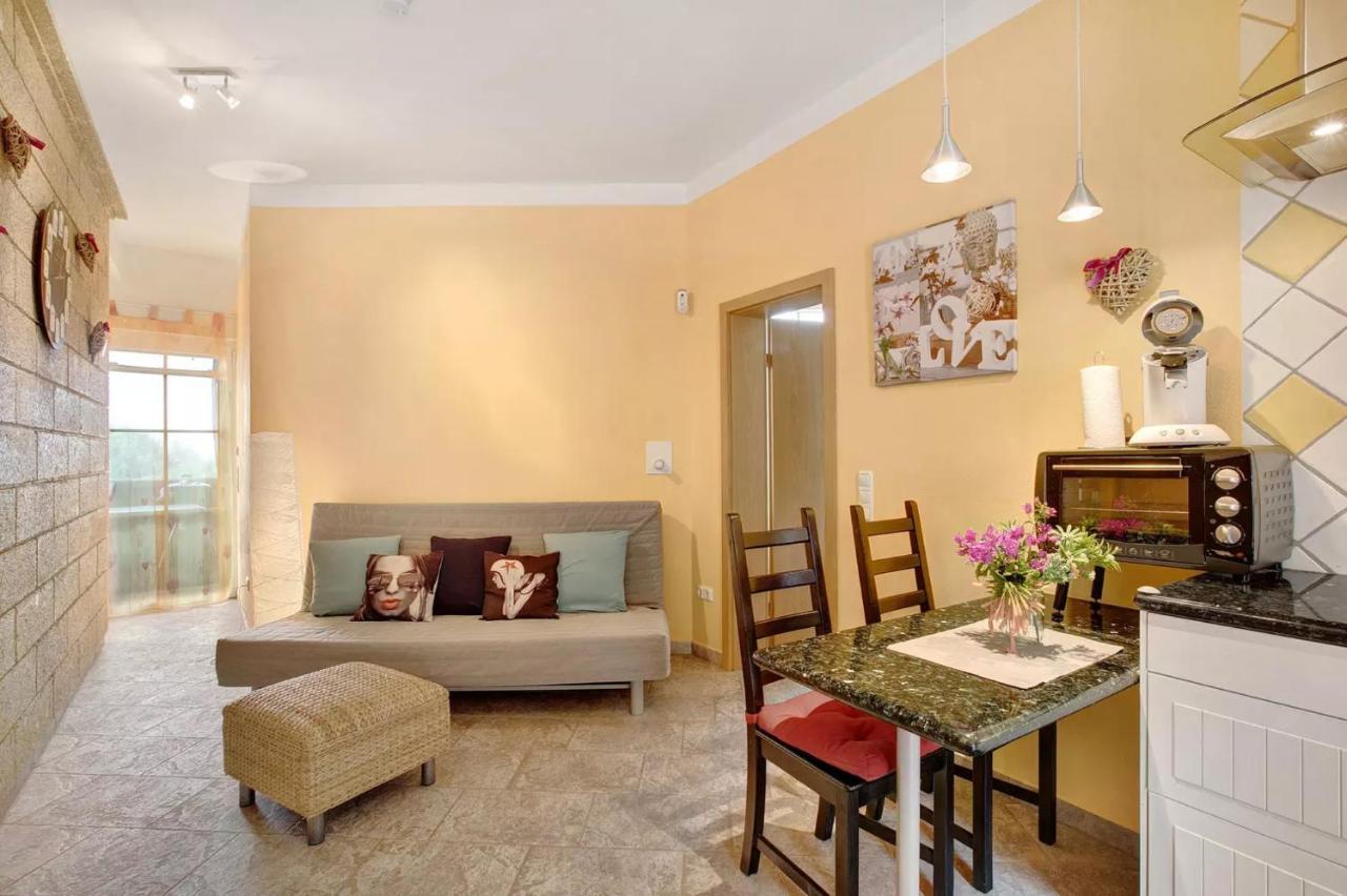 Finca Aurora - Lovely 2-bed Finca With Pool *