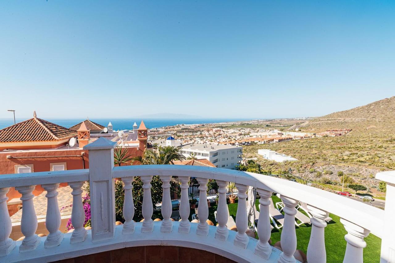Spacious Four Bedroom With Magnificent Views * Costa Adeje (Tenerife)