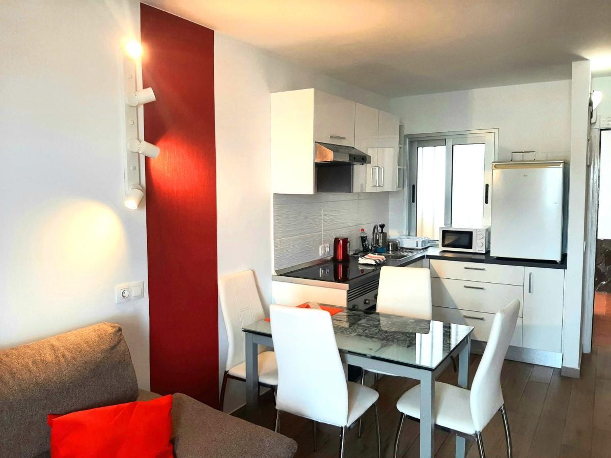 Apartment Modern Style With Quiet Surroundings