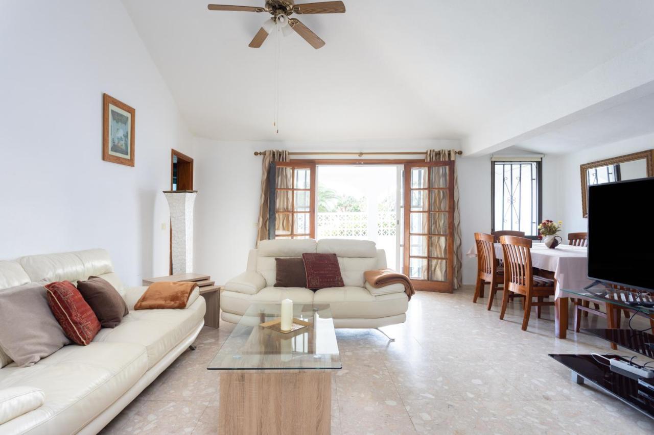 Casa Tom - Spacious Holiday With Heated Pool