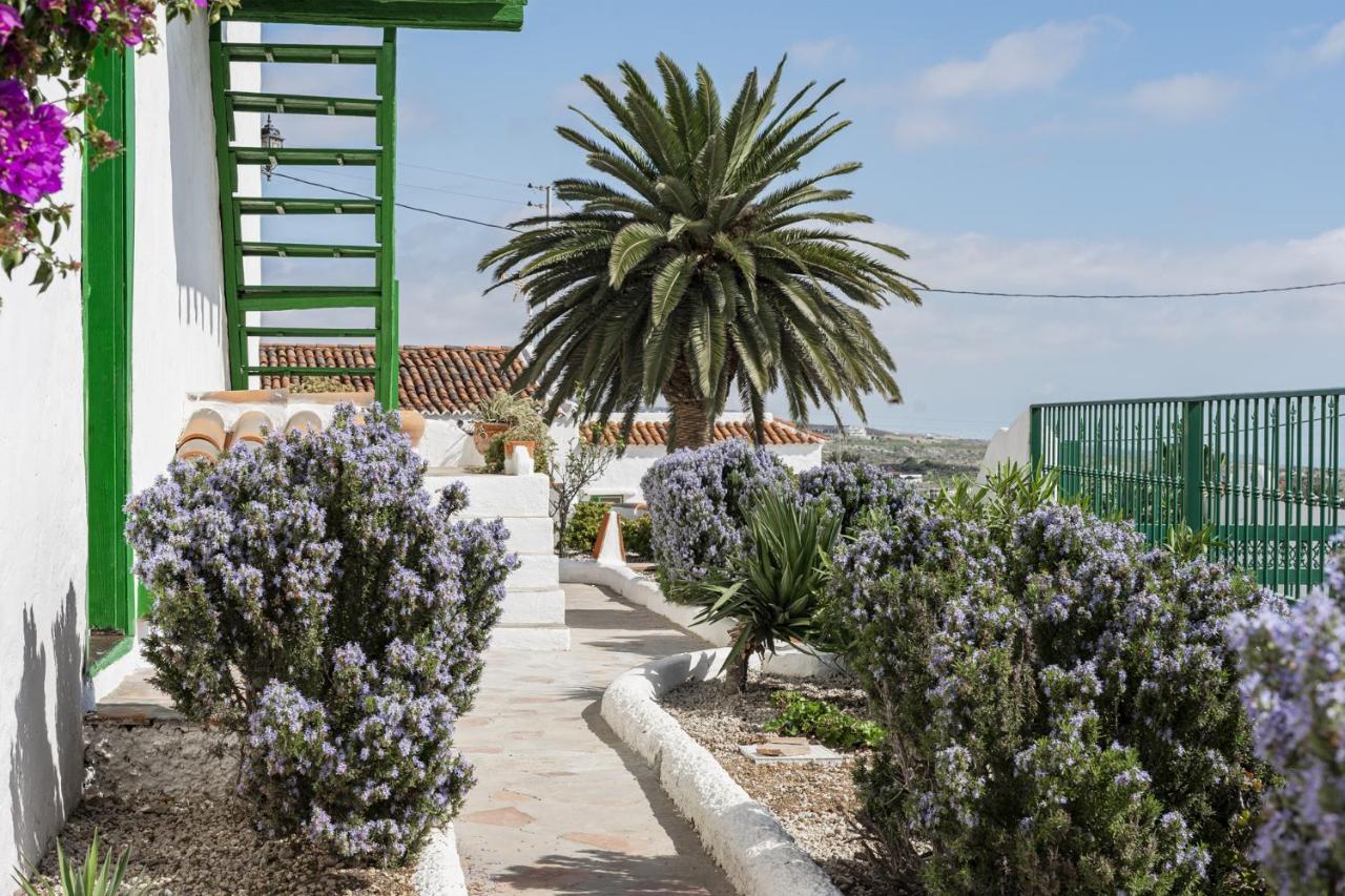 Casa Rural La Capellania Country house *