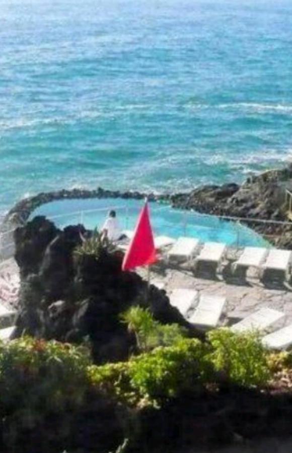 Kalma Sea View - Private Terrace - Ensuited Bathroom *