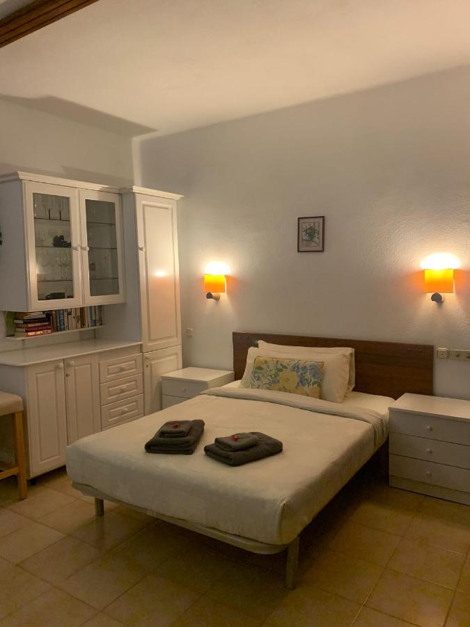 Aphotel Paraiso Del Sur In Centro Citta, Wifi Personale, Vista Mare Con Terrazza, Ristoranti E Pub Adiacenti, Taxi E Bus, Atelier Cura Persona, Farmacia Con Medico Costa Adeje (Tenerife)