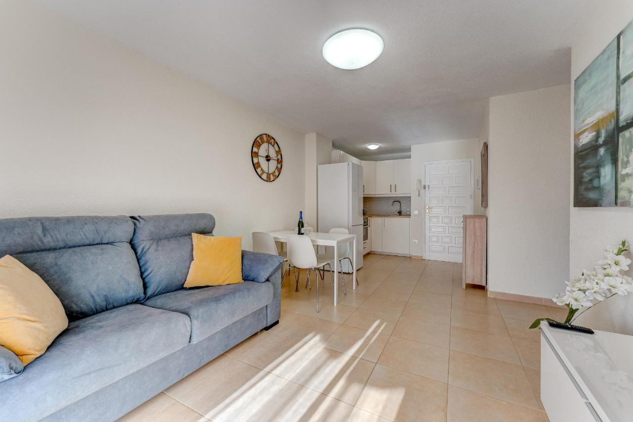 Charming Two Bedroom In Cristianos *