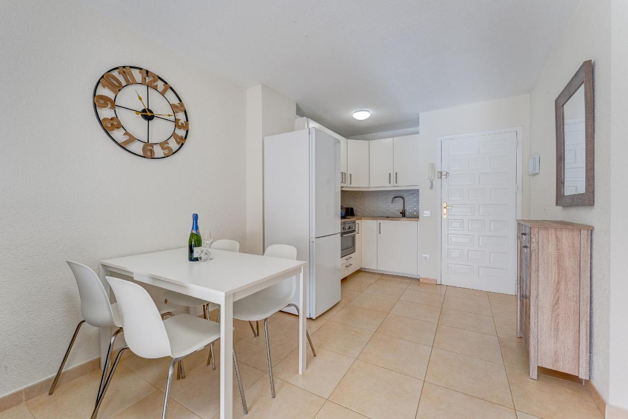Apartment Charming Two Bedroom In Cristianos Arona (Tenerife)