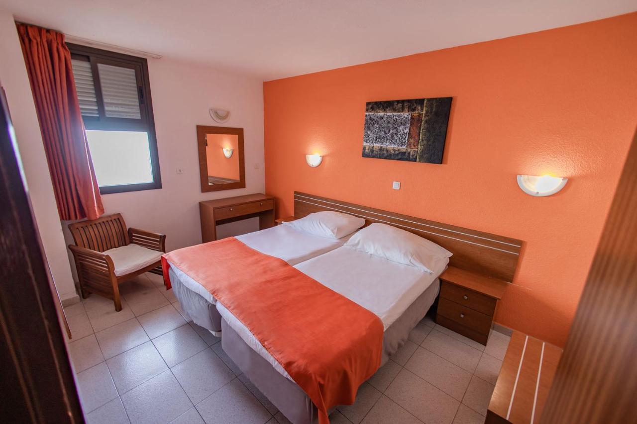 Servatur Caribe Apartahotel 3*