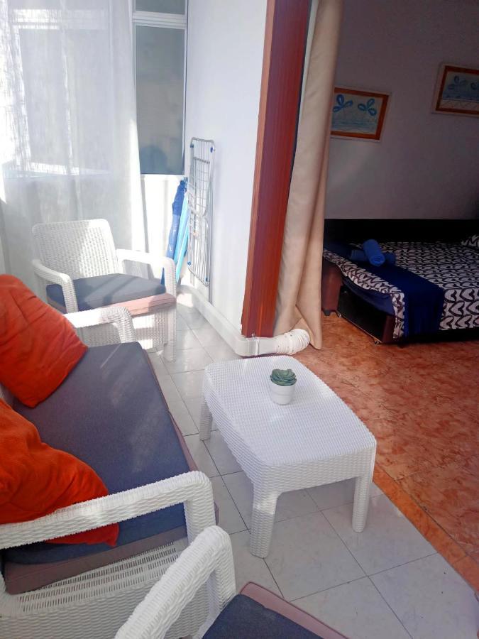 Apartamento Perfectly Located With Pool Playa de las Américas
