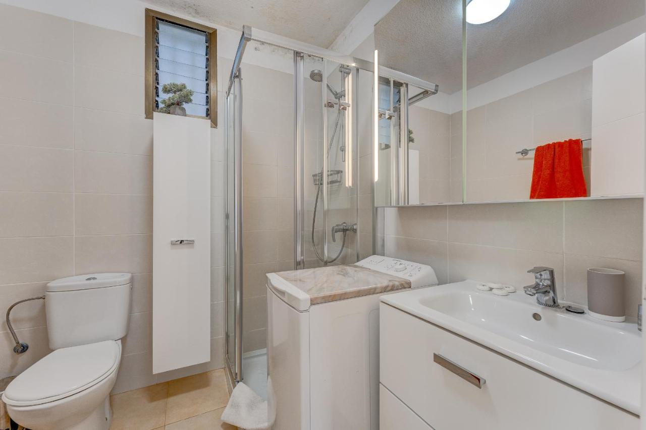 Charming Two Bedroom In Cristianos Apartment Arona (Tenerife)