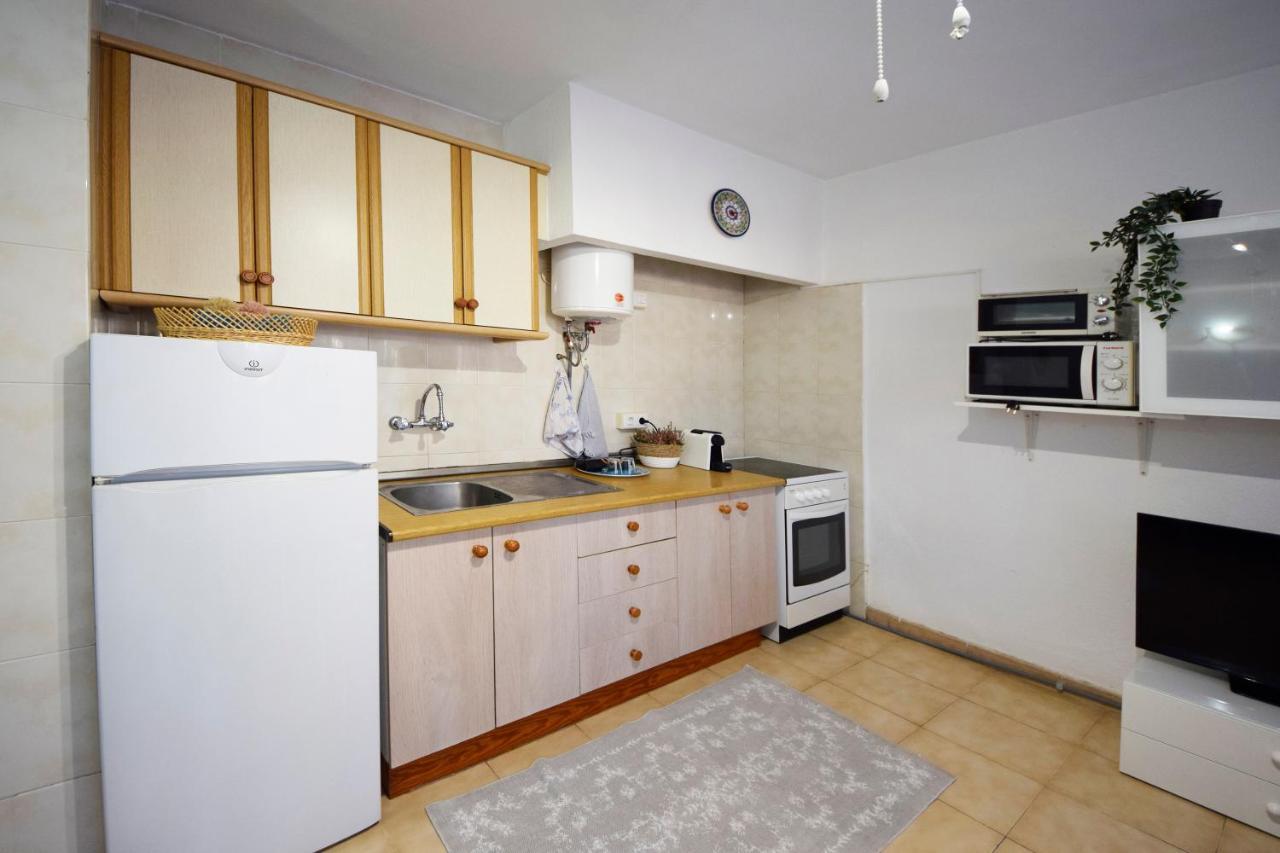 Americas House Seafront Apartment