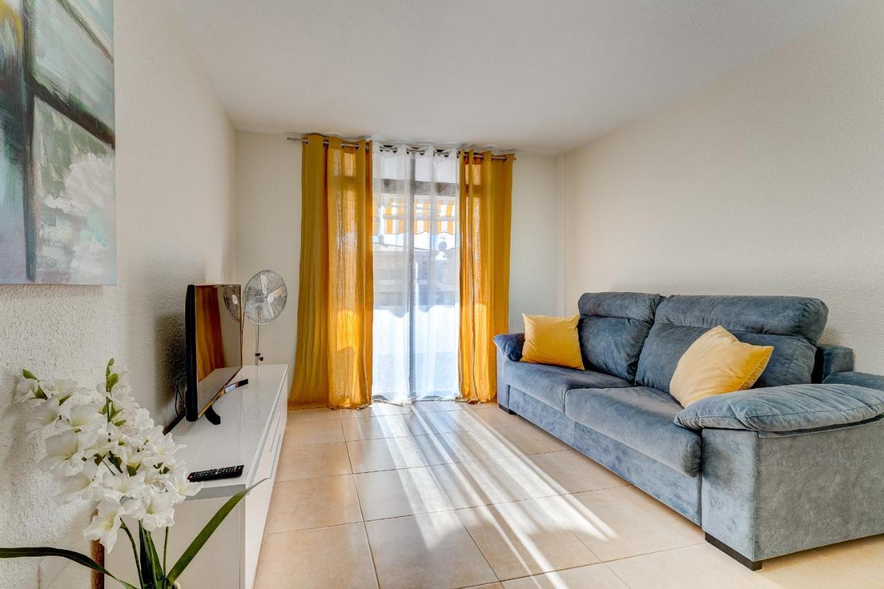 Charming Two Bedroom In Cristianos Apartment *