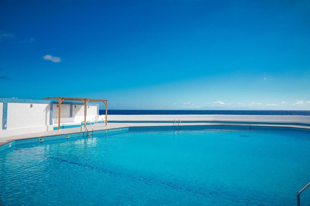 Marina Blue, Caletillas * Candelaria