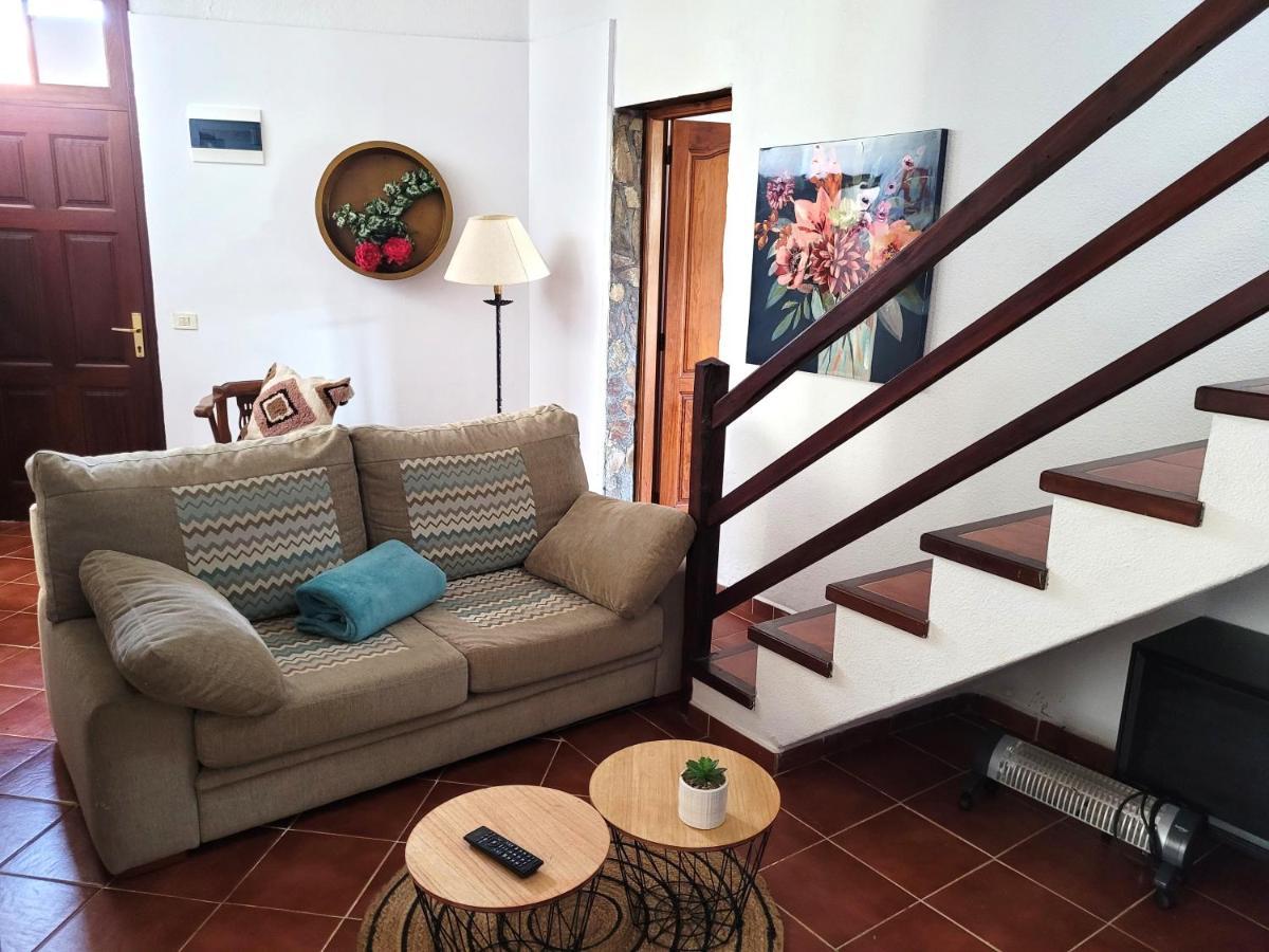 Holiday home El Poleo With Pool And Sea View
