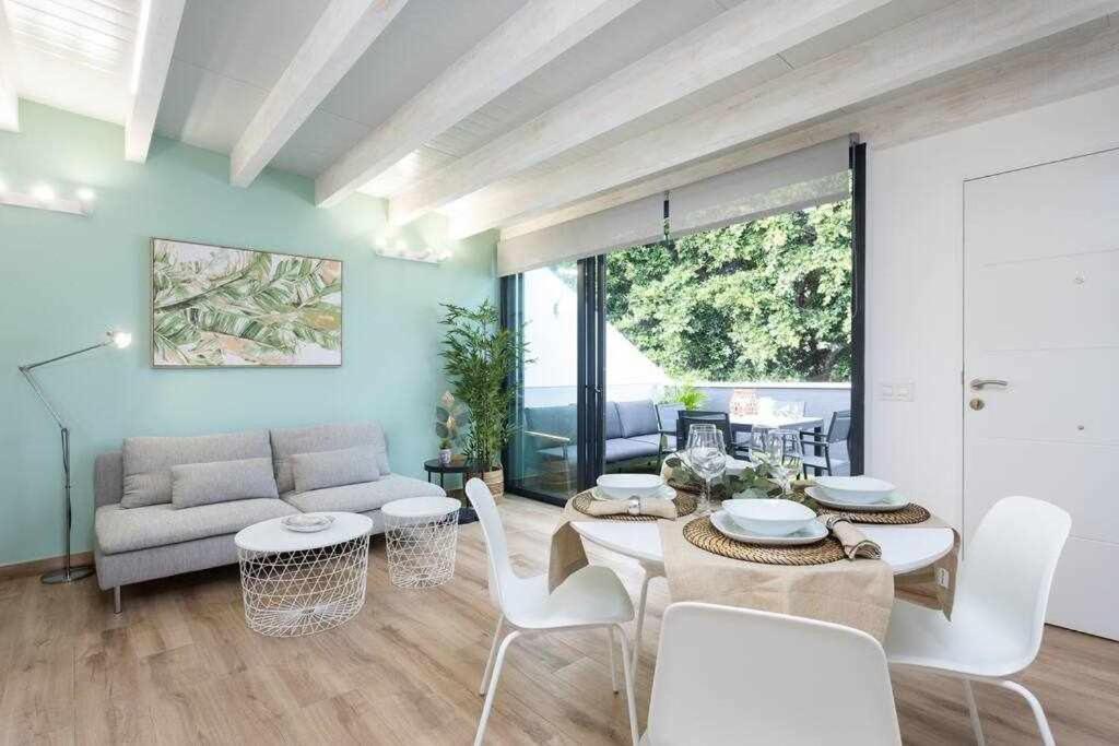 Sunny Island Atico Adelfas Appartement