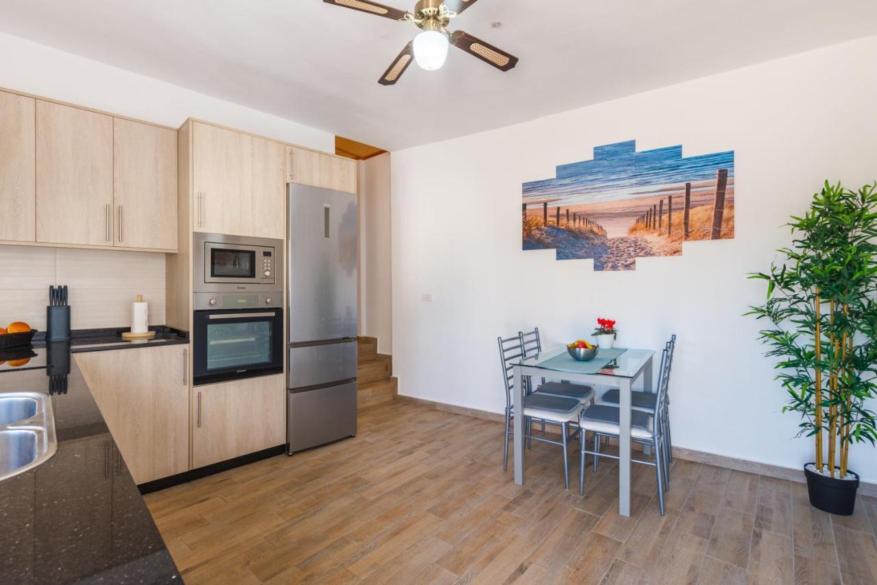 Apartment Family With Stunning Sea Views! *