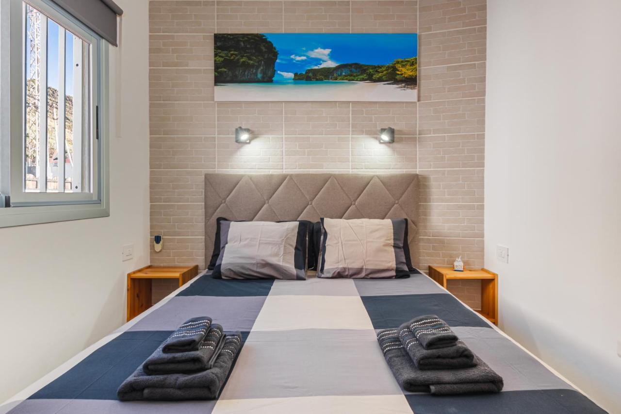 Family With Stunning Sea Views! *