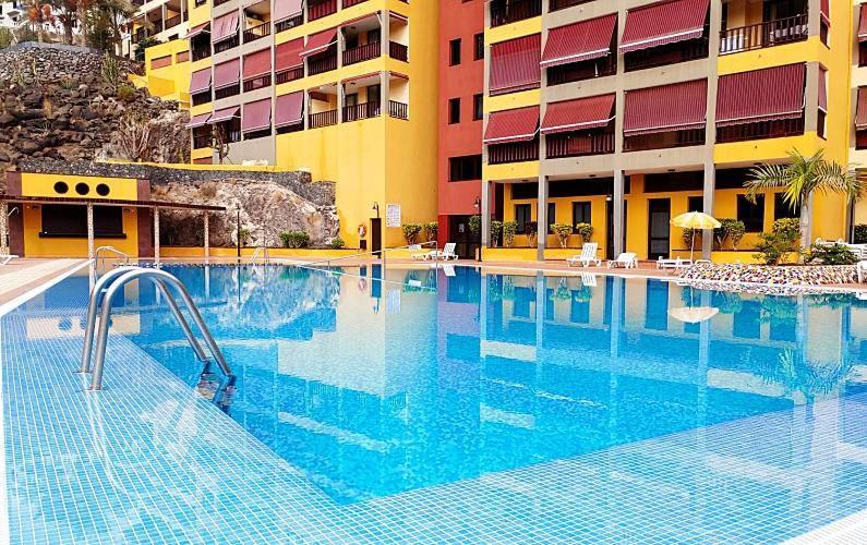 Apartment Lovely 1-bedroom Whit Pool