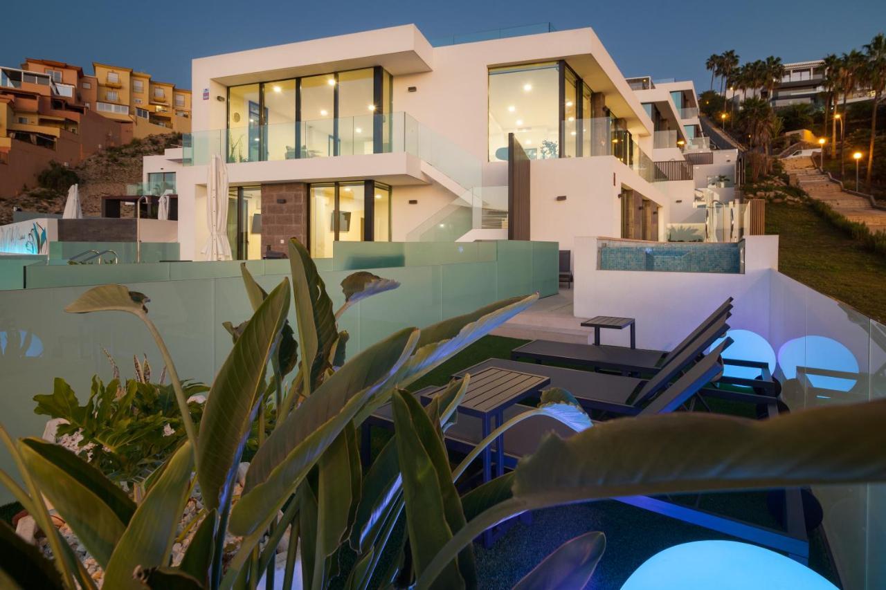Villa 200m² New B With Private, Heated Pool And Amazing Ocean View. Costa Adeje (Tenerife)