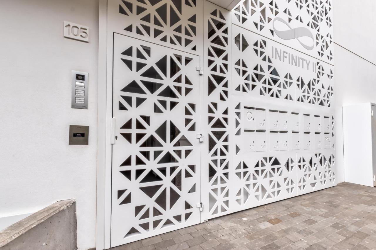 Infinity 1-6 Luxe Sea View 2b Palm-mar