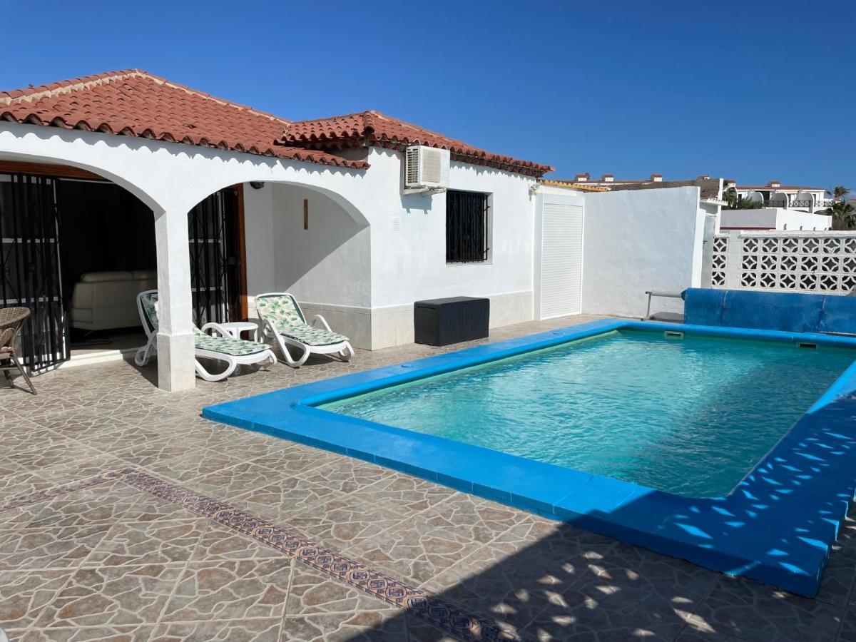 Villa Casa Tom - Spacious Holiday With Heated Pool