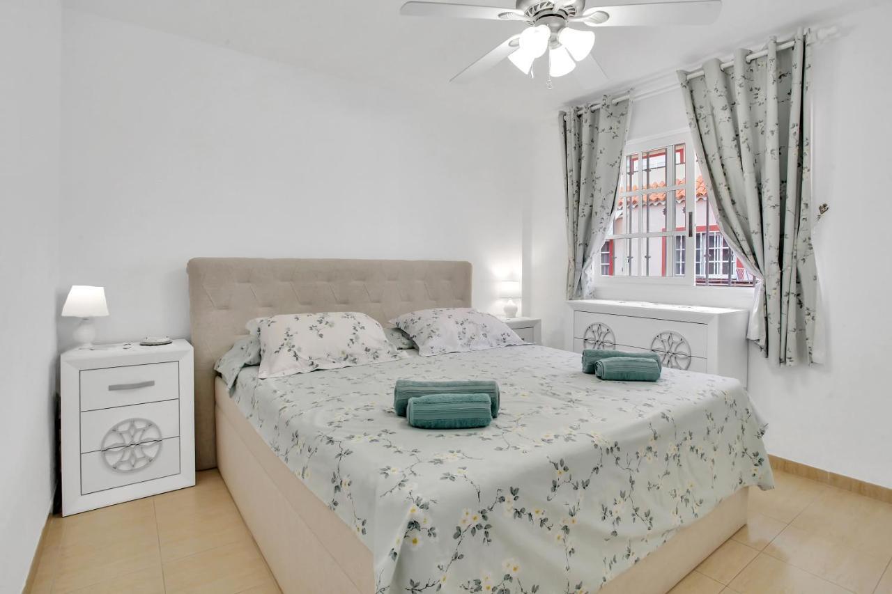 Floor, Sea View, Huge Terrace, Heated Pool, Garage