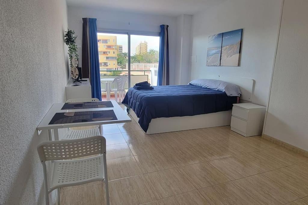 Apartment Comodoro Cristianos 302t *