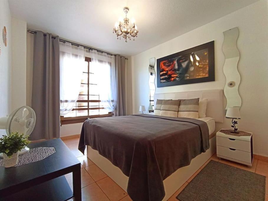 Diamantes Home, Cristianos, Heated Pool & Aircon Appartement *