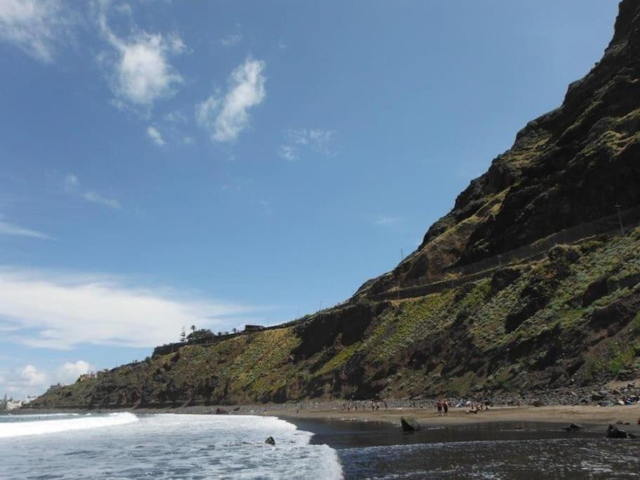 Coastal Vista: Retreat In Nature