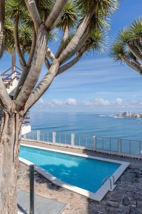 Coastal Vista: Retreat In Nature Bajamar (La Laguna)