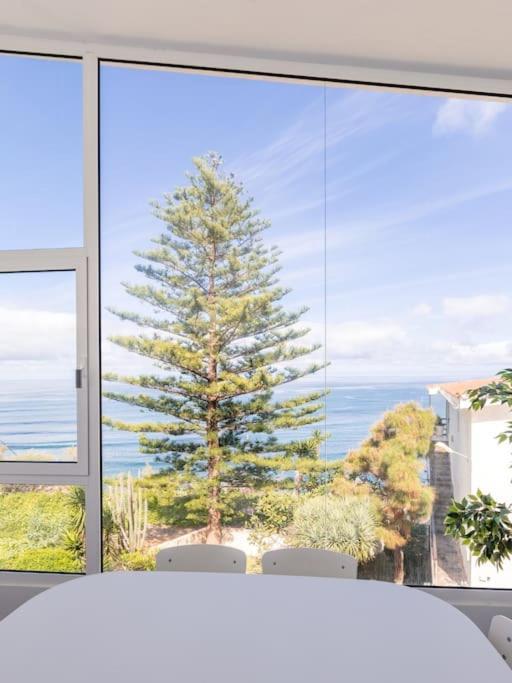 Coastal Vista: Retreat In Nature