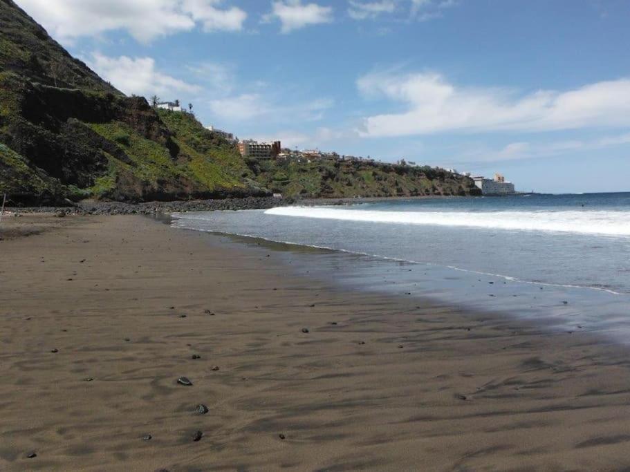 Coastal Vista: Retreat In Nature