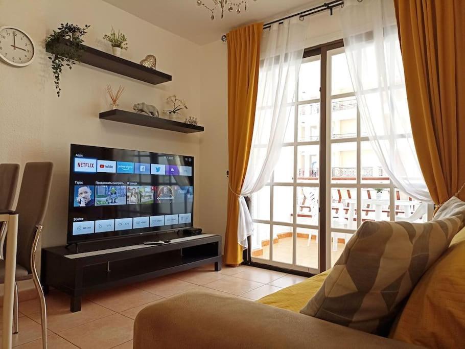 Diamantes Home, Cristianos, Heated Pool & Aircon Appartement
