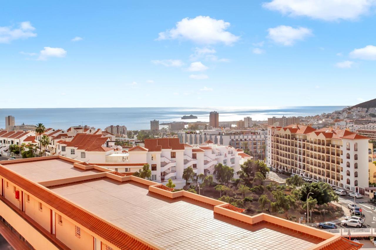 Floor, Sea View, Huge Terrace, Heated Pool, Garage *