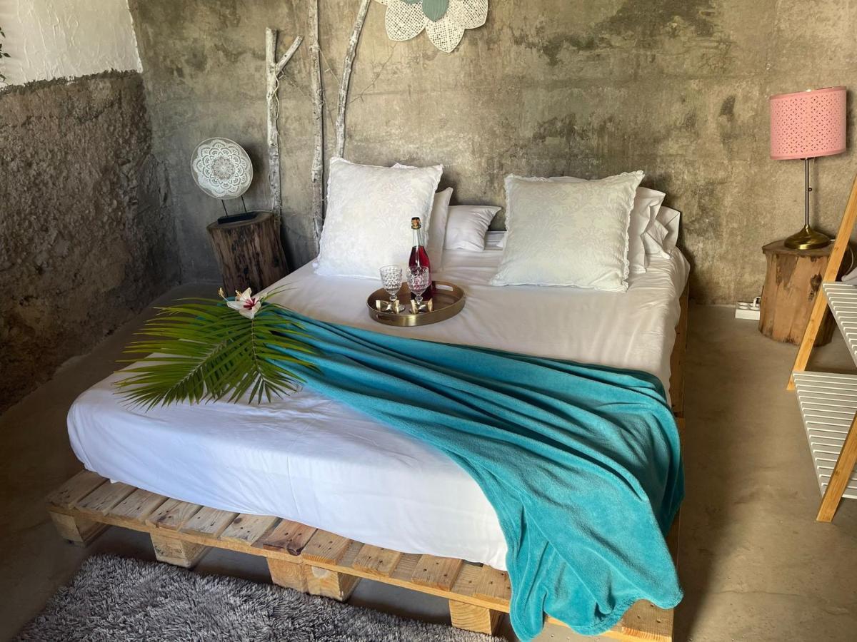 Laurisilva Sauna Y Piscina Hébergement de vacances Buzanada